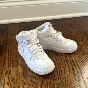 Nike Force 1 Mid LE little kids boys size 11C